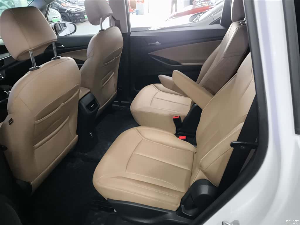 Buick GL6, 2022 17