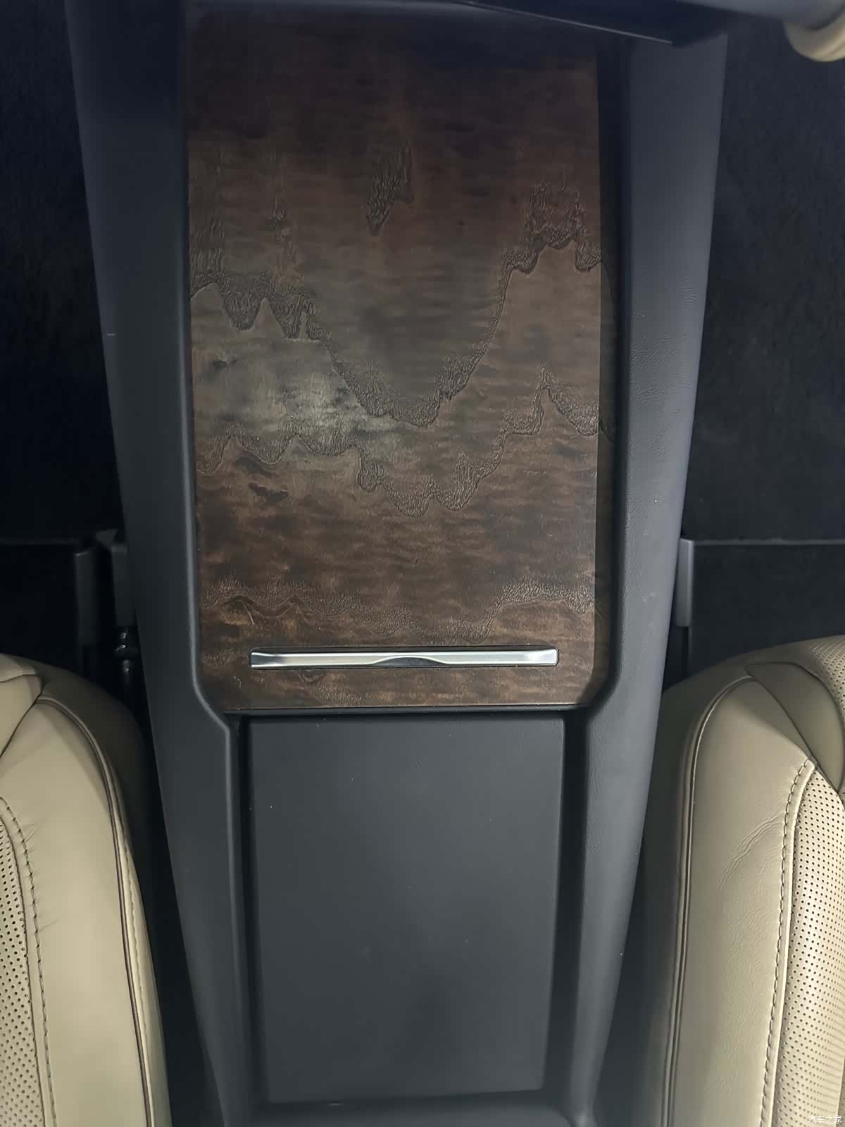Tesla Model X, 2016 23