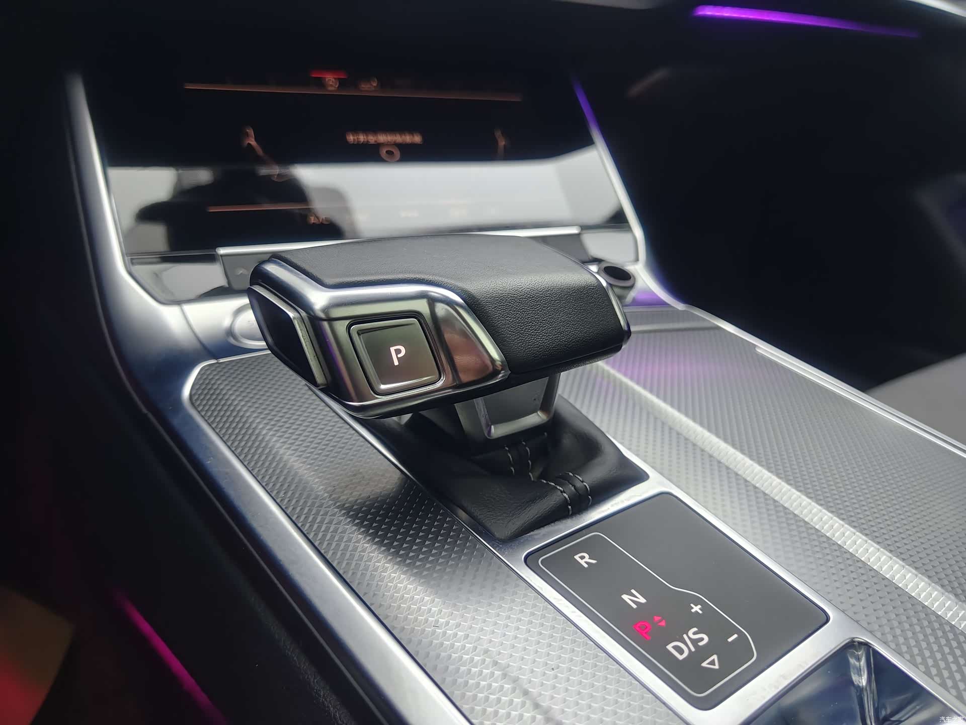 Audi A6L, 2019 все фото
