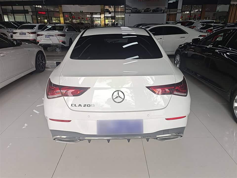 Mercedes-Benz CLA