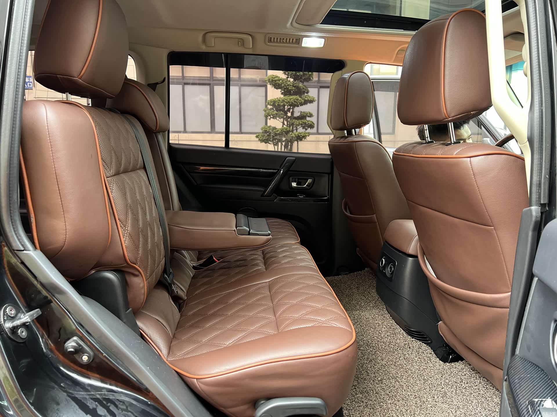 Mitsubishi Pajero, 2019 11