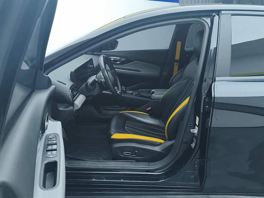 Trumpchi Shadow Leopard