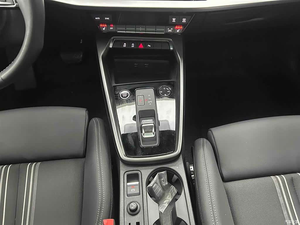 Audi A3, 2023 все фото