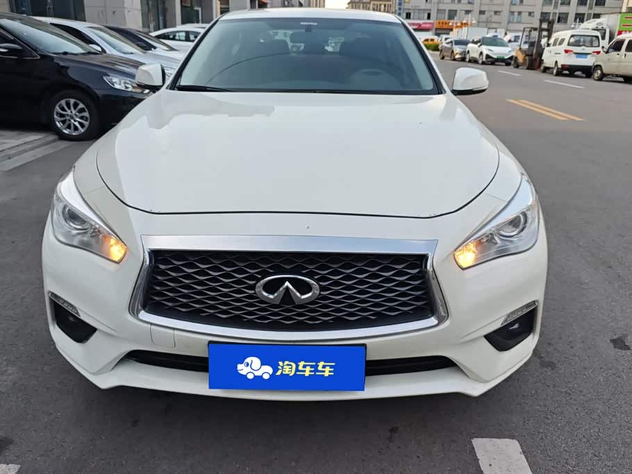 Infiniti Q50L