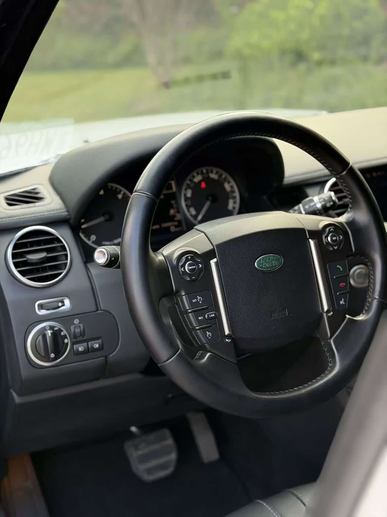 Land Rover Discovery, 2012 9