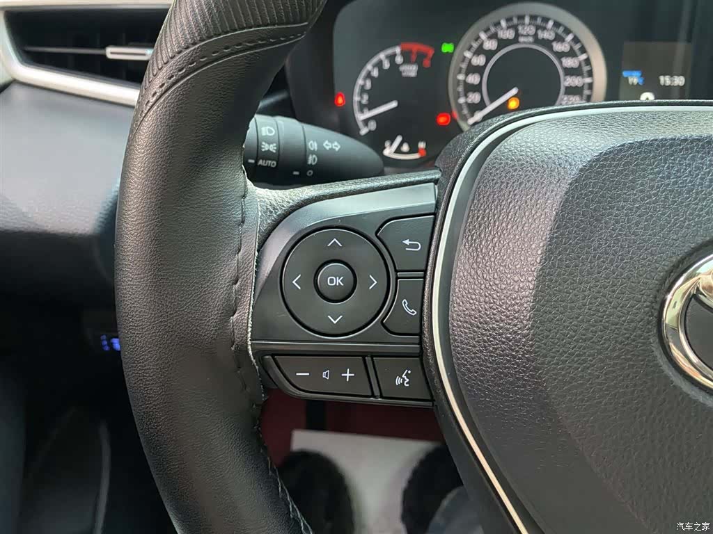 Toyota Corolla, 2023 10