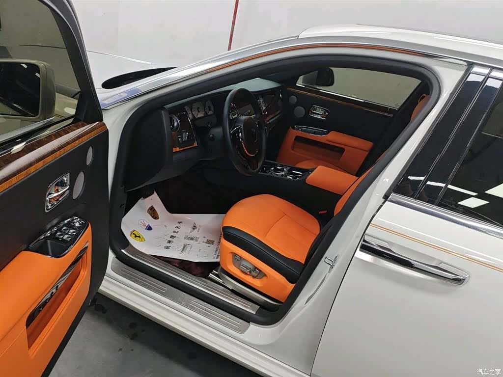 Rolls-Royce Ghost, 2014 6