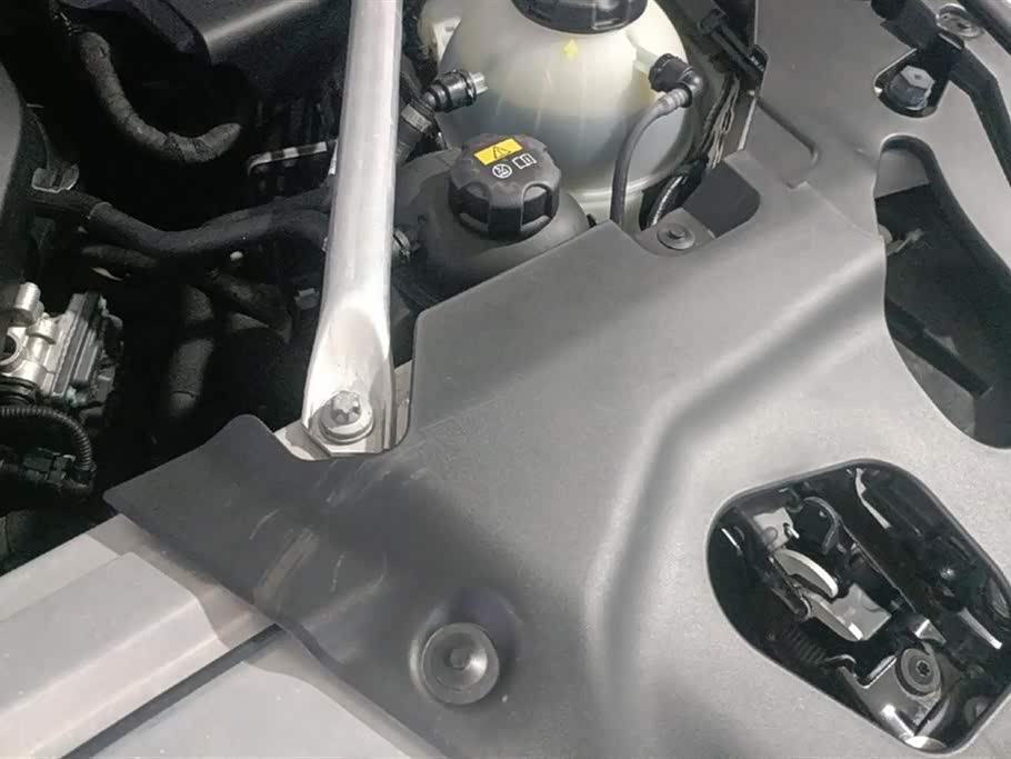 Volkswagen Exploring the shadow