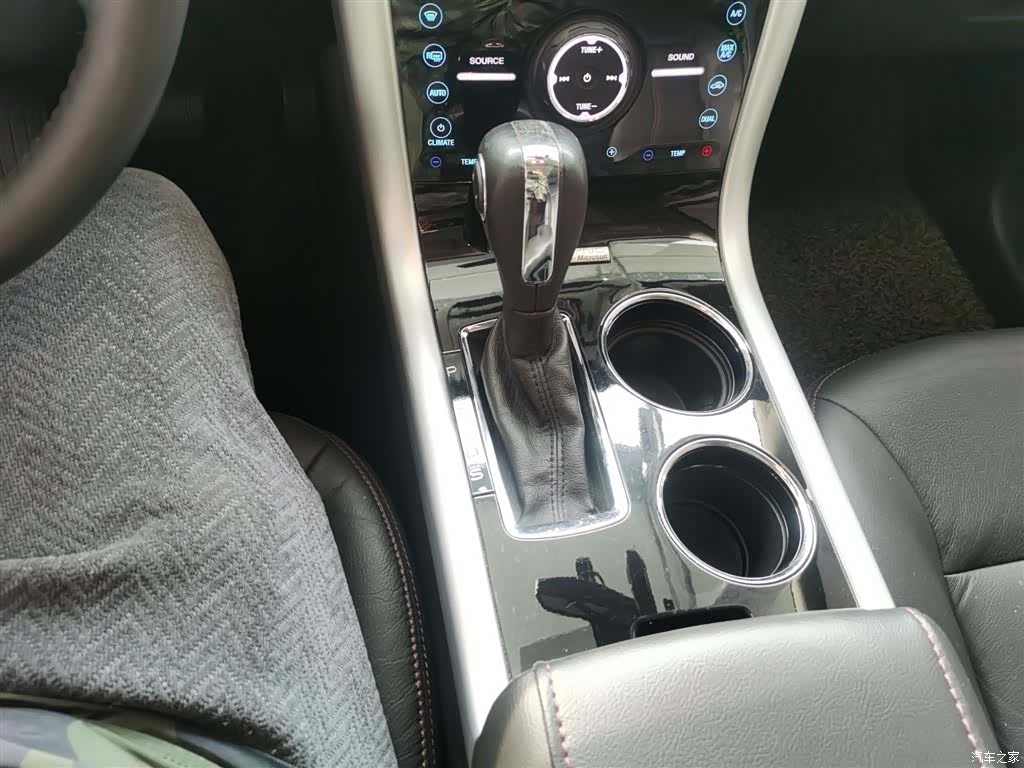 Ford Edge, 2015 12