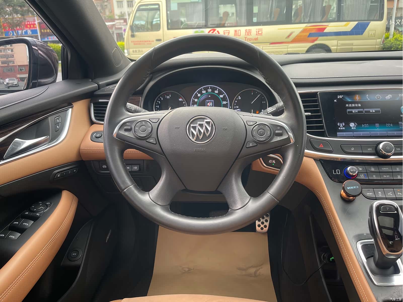 Buick LaCrosse, 2017 16