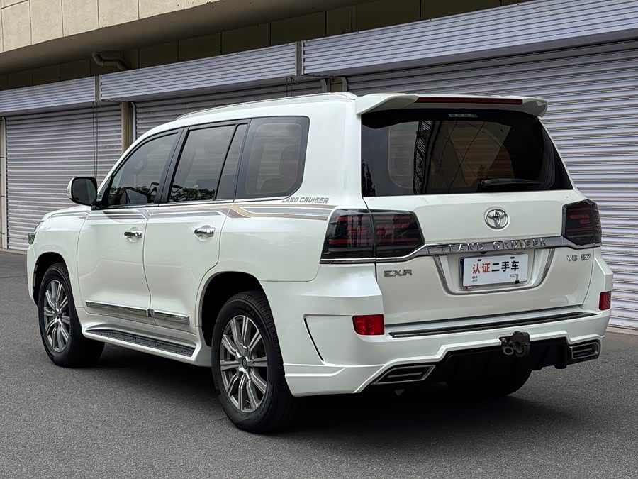 Toyota Land Cruiser 2017, фото 6