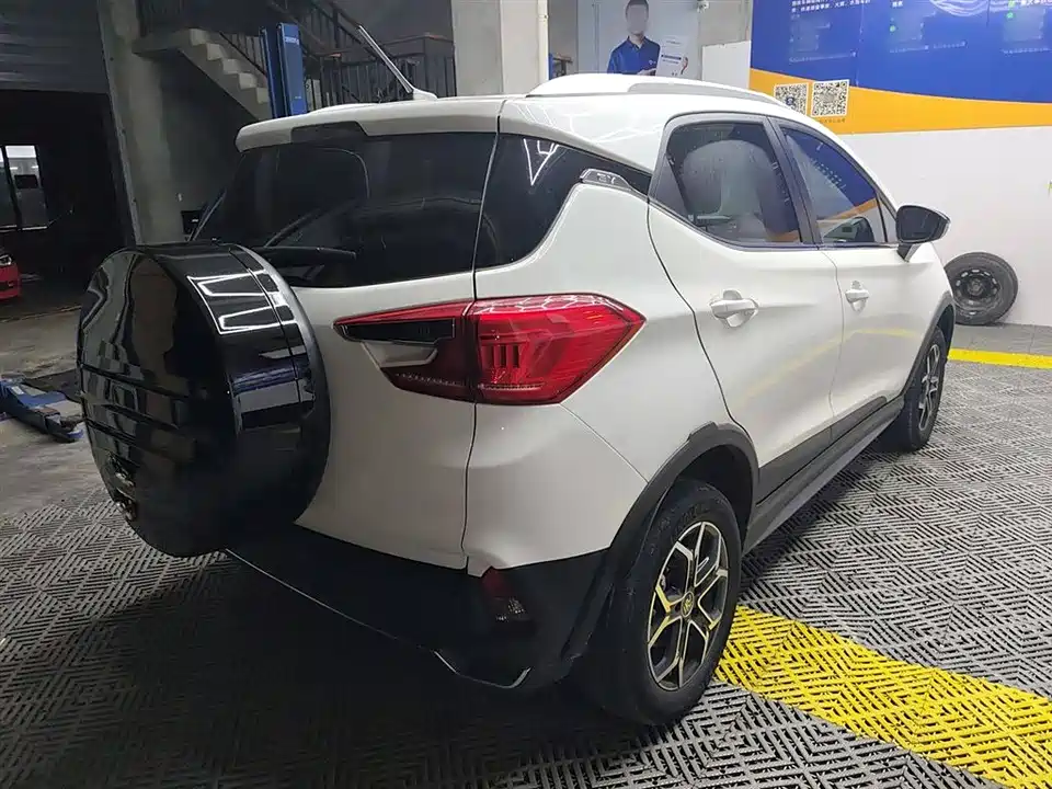 BYD Yuan Pro BYD Yuan Pro