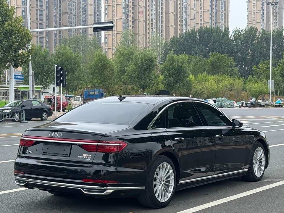 Audi A8