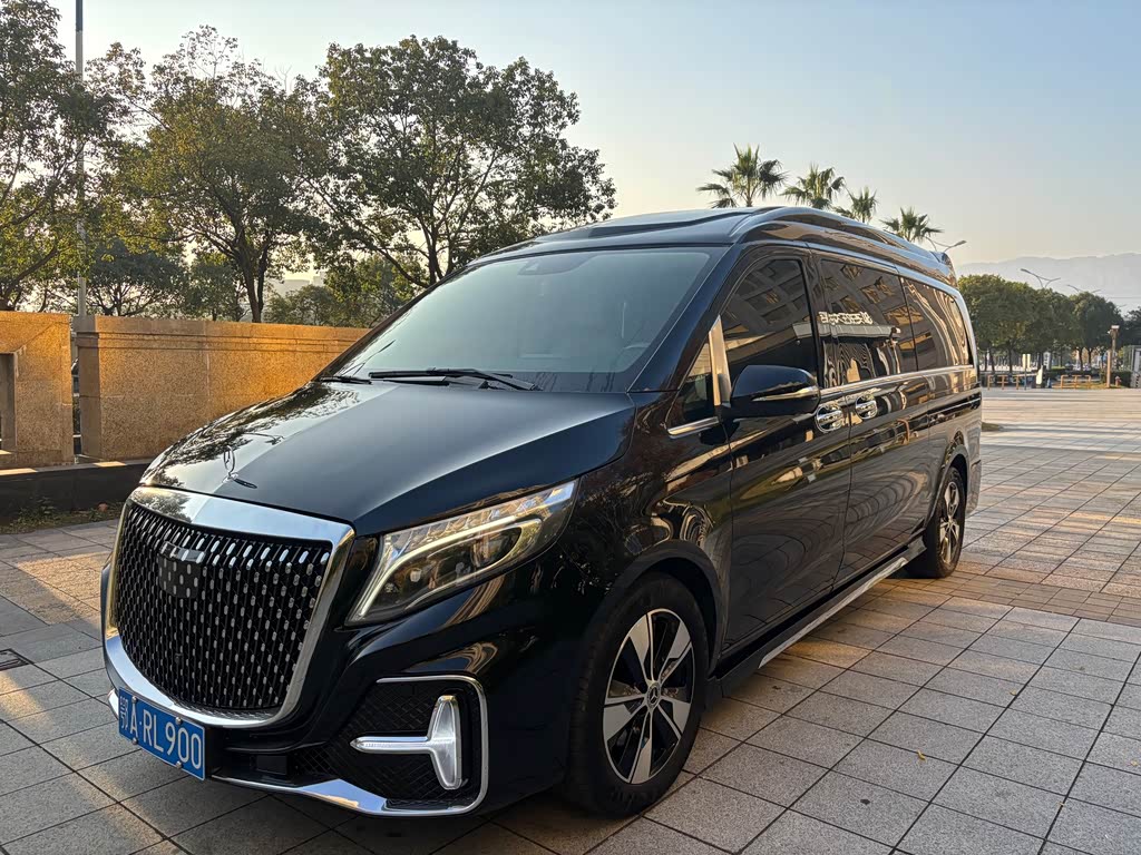 Mercedes-Benz V-Class