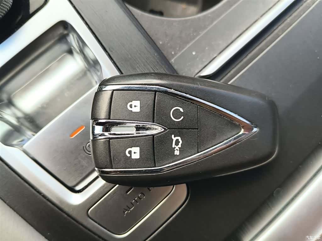 Changan CS75, 2022 9
