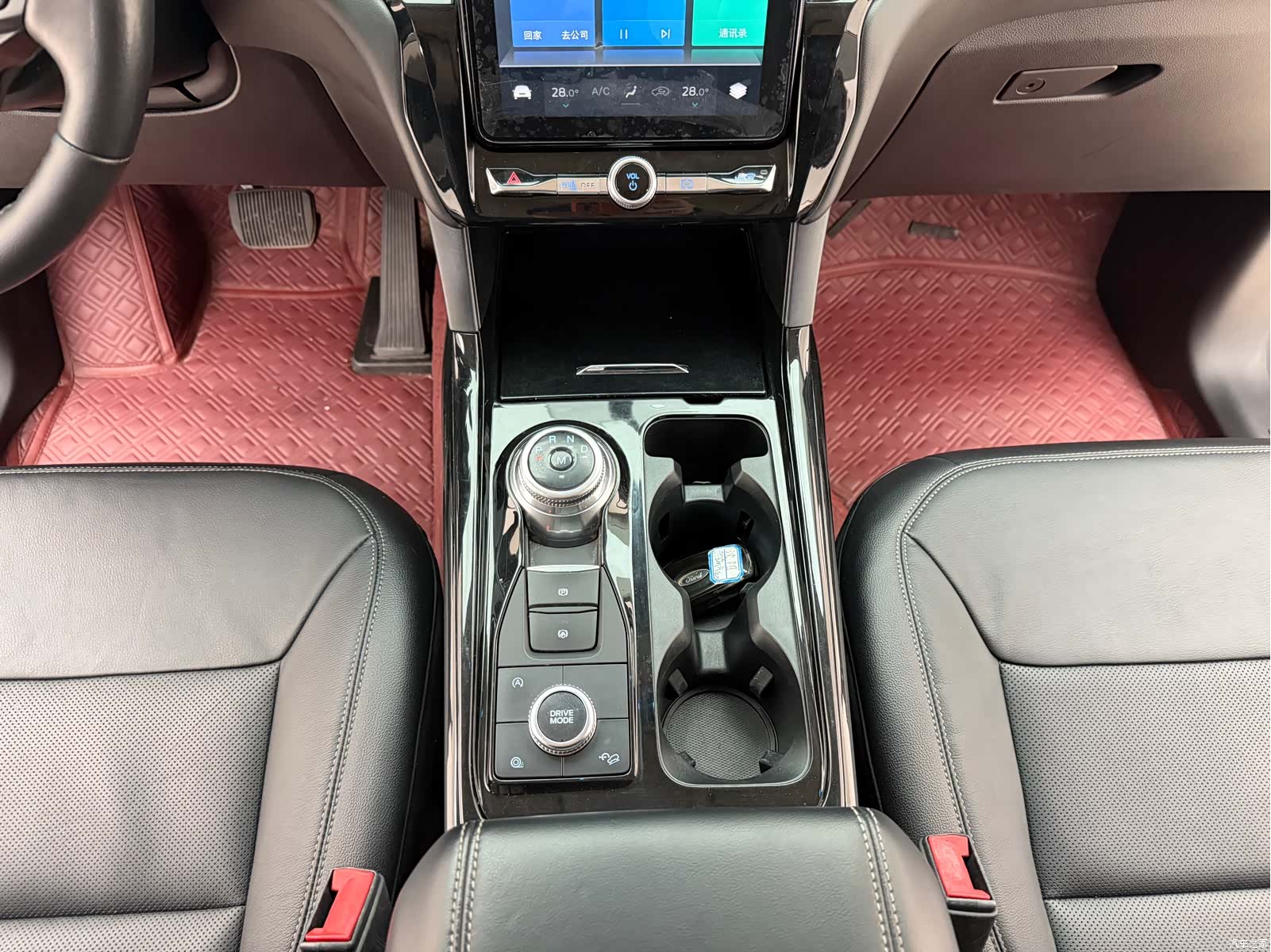 Ford Explorer, 2020 10