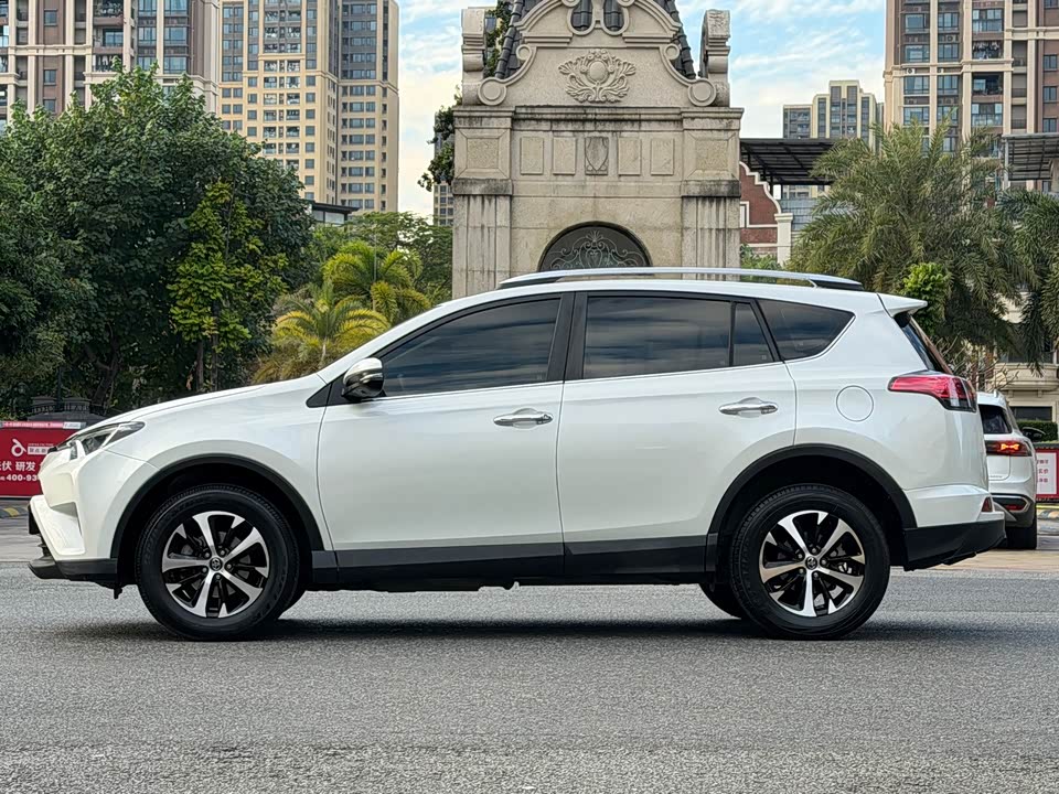 Toyota RAV4 Rongfang