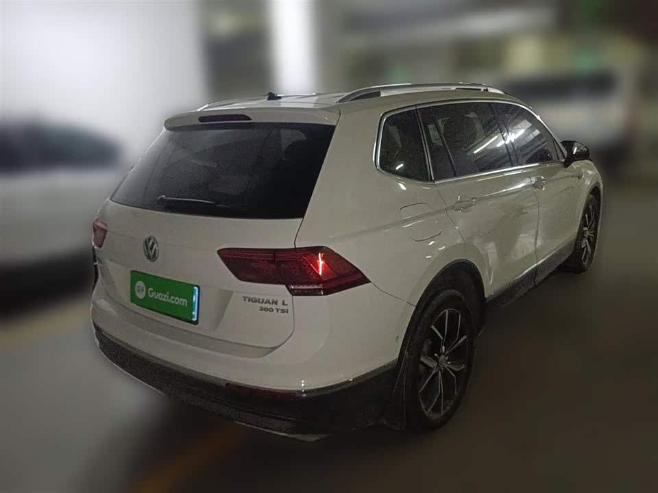 Volkswagen Tiguan L