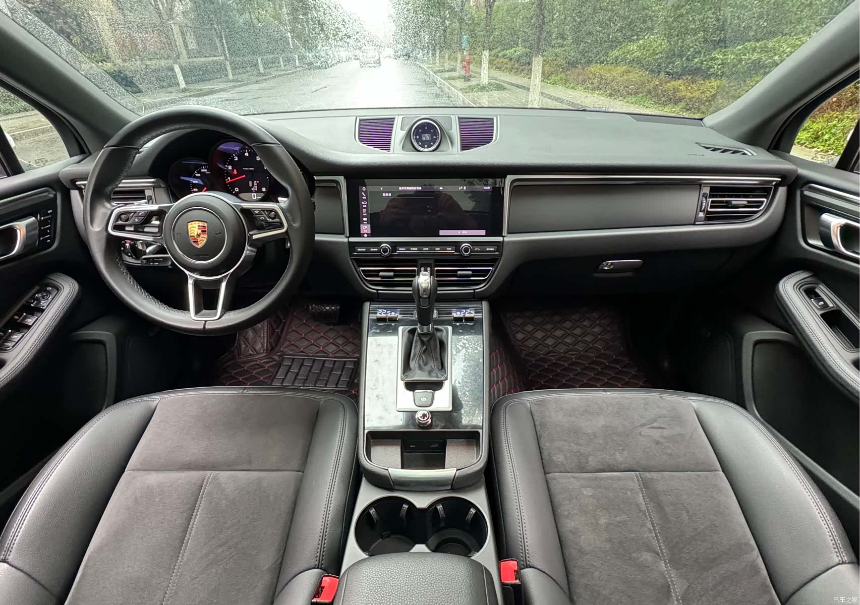 Porsche Macan, 2022 12
