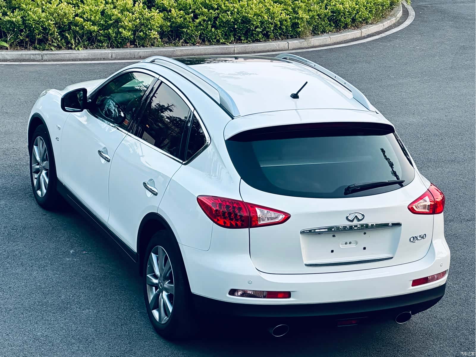 Infiniti QX50, 2014 4