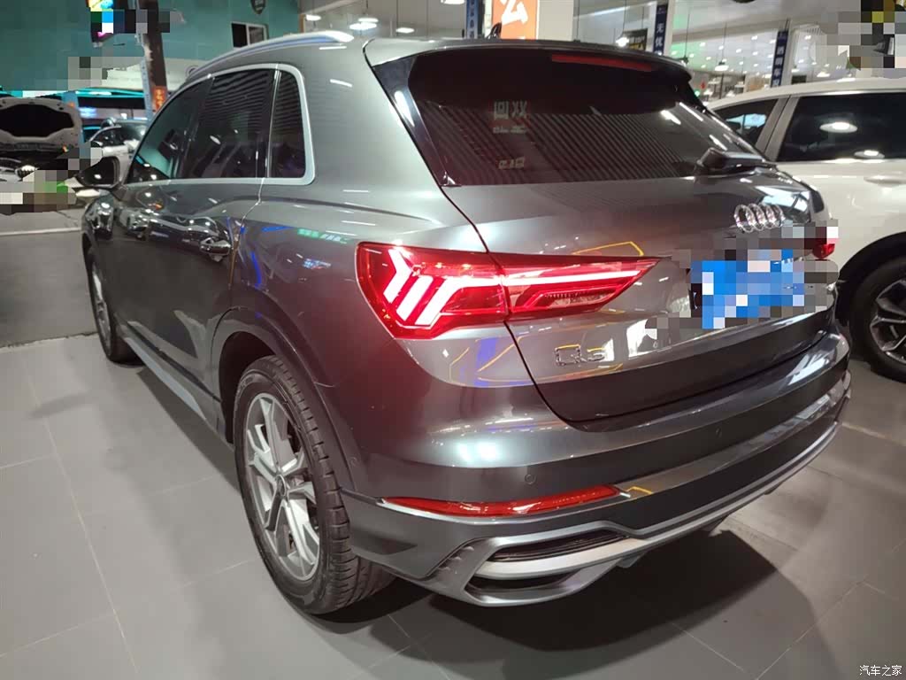 Audi Q3, 2022 все фото