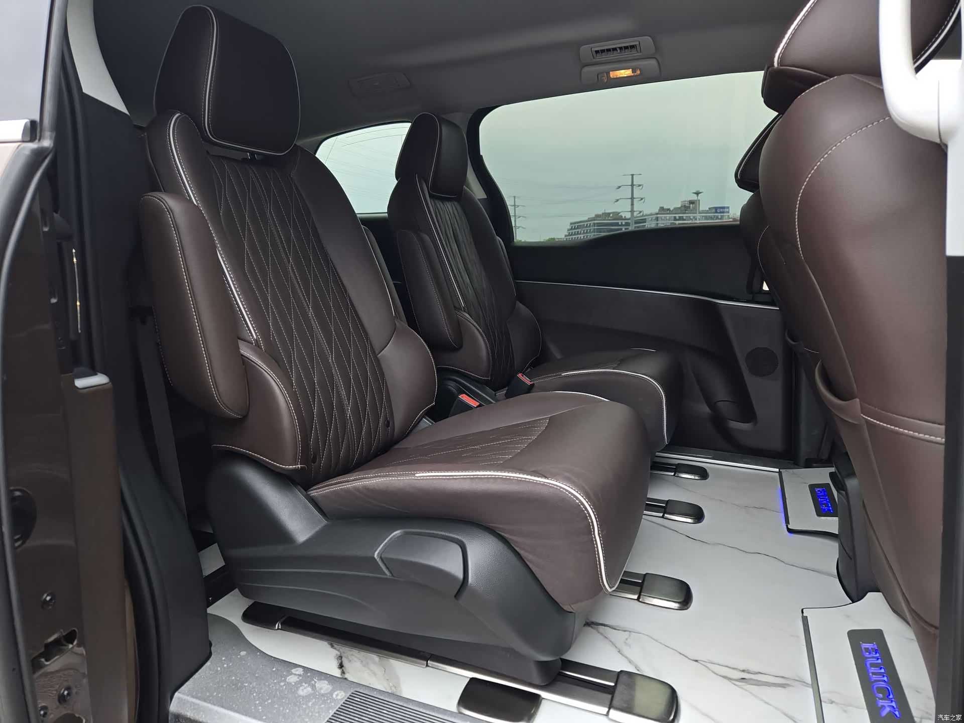 Buick GL8, 2021 12