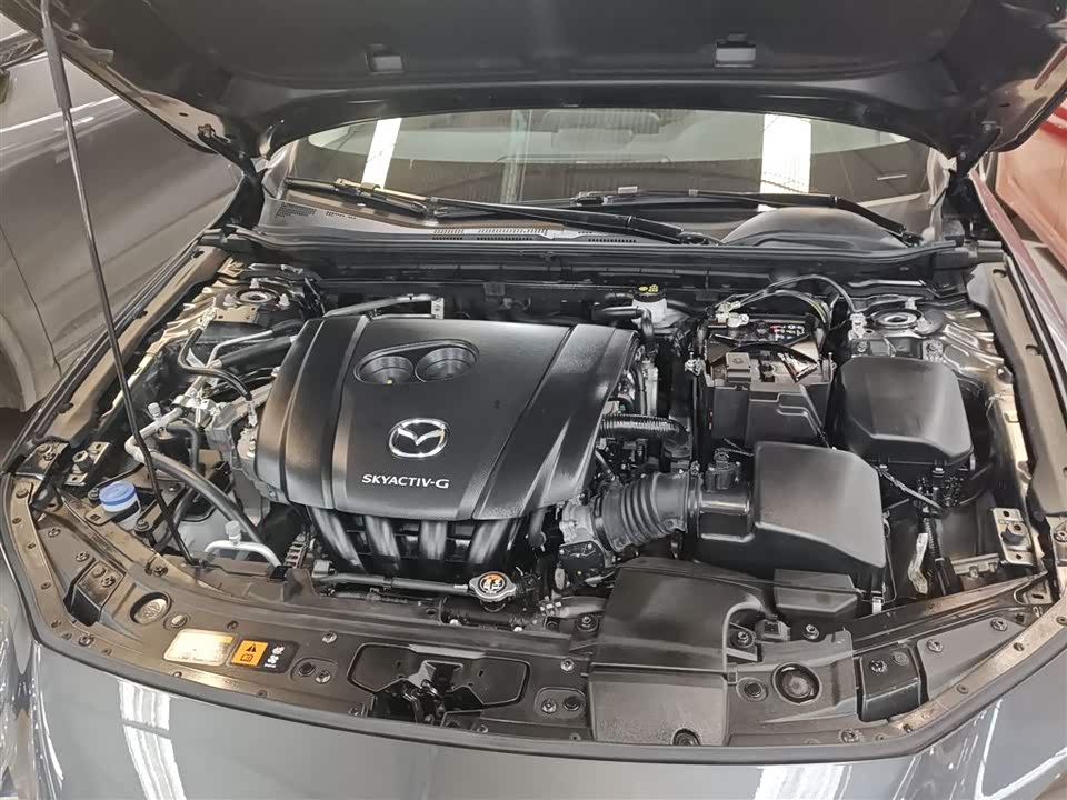 Mazda 3 Angkesaila