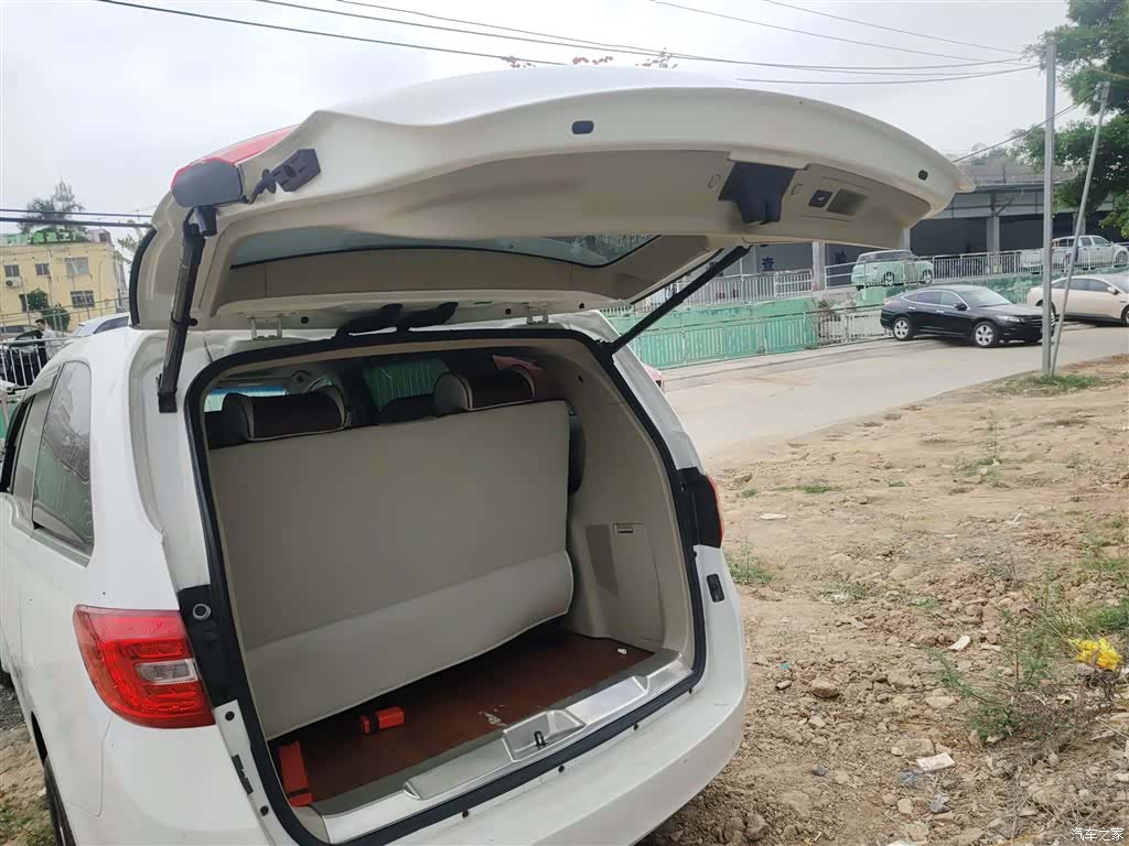 Buick GL8, 2019 20