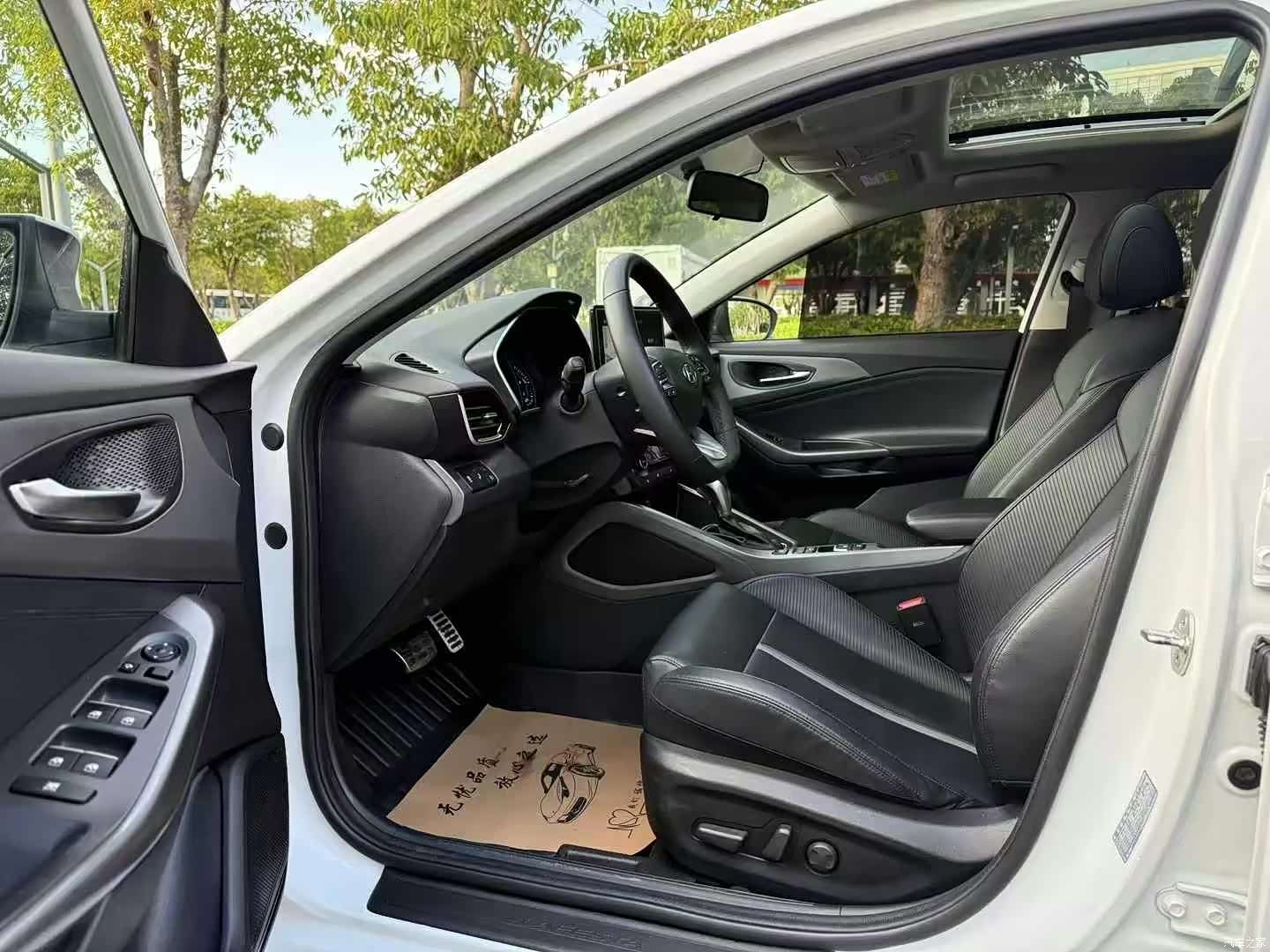 Hyundai Lafesta, 2019 все фото