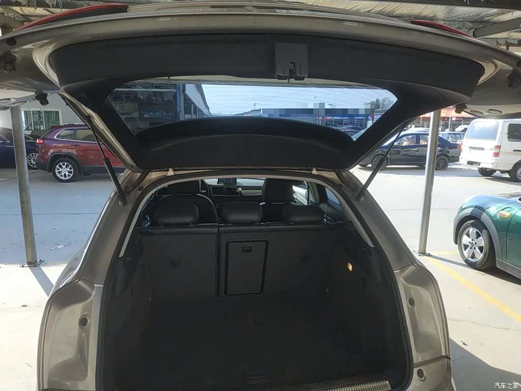 Audi Q3, 2015 9
