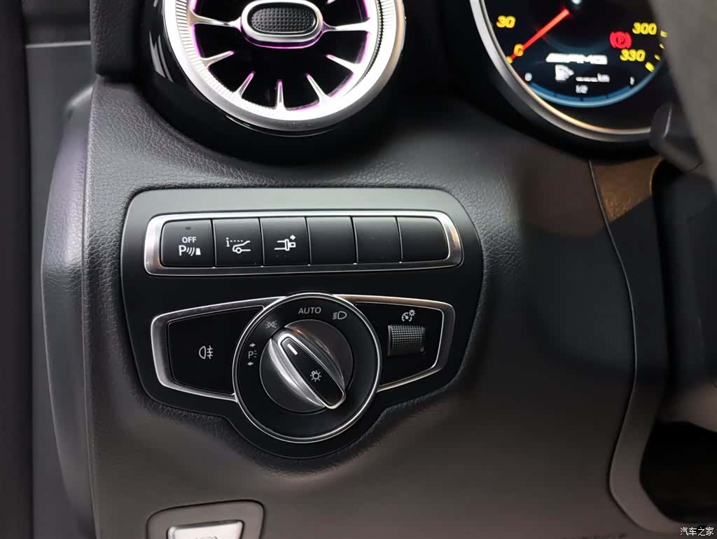 Mercedes-Benz C-Class, 2021 11