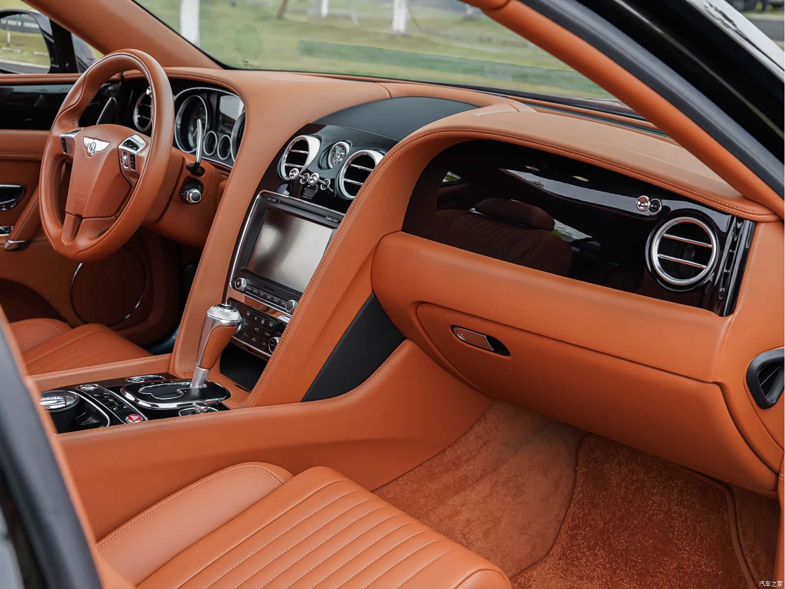 Bentley Flying Spur, 2018 24