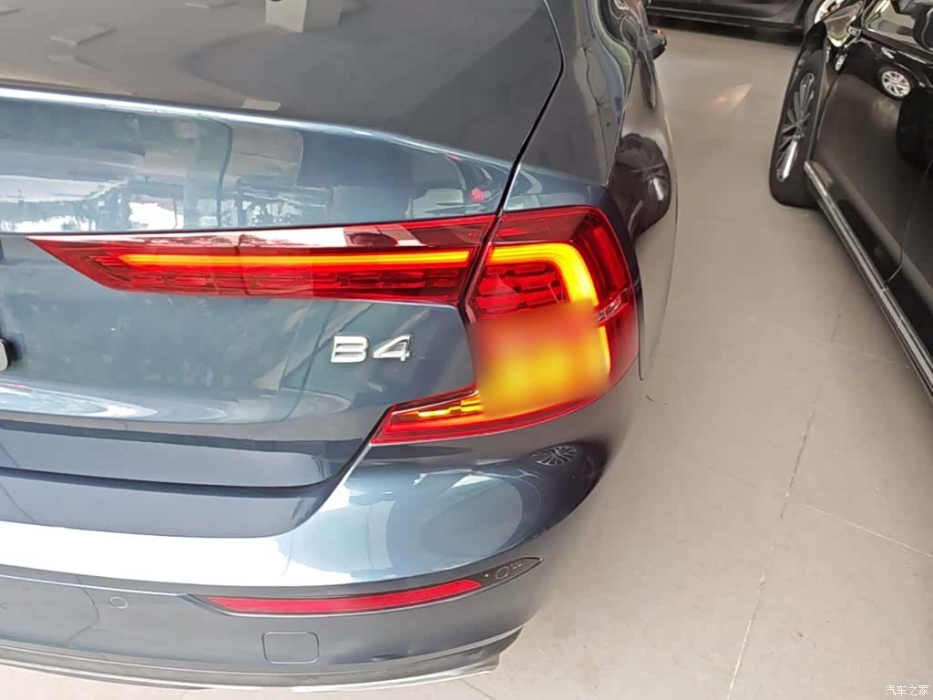 Volvo S60, 2022 8