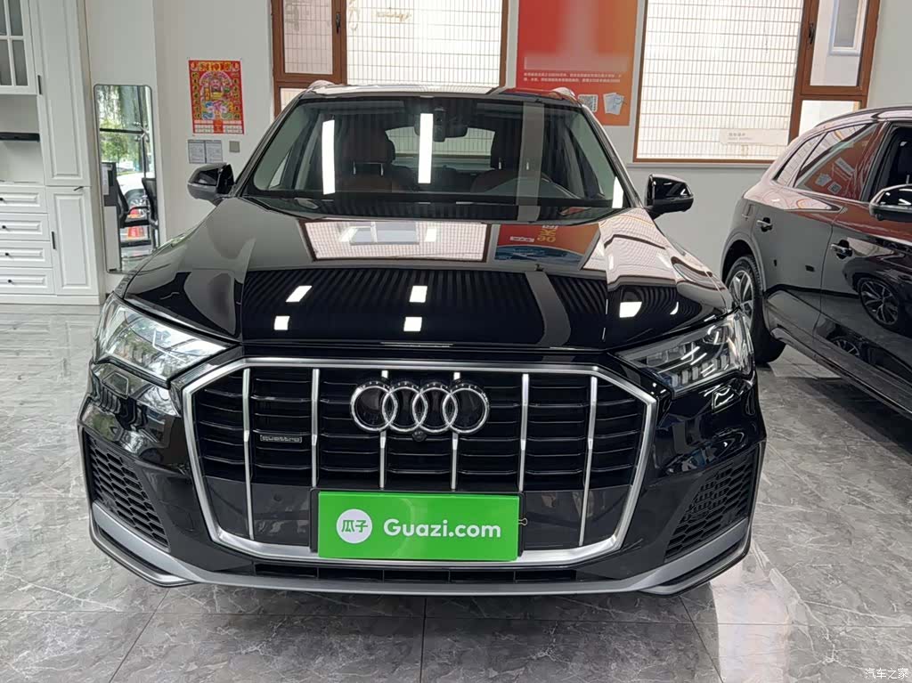Audi Q7, 2021 все фото