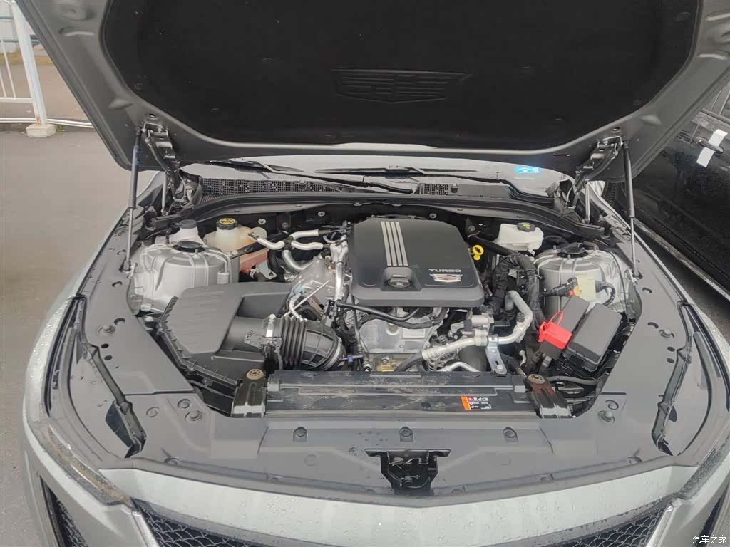 Cadillac CT5, 2023 16