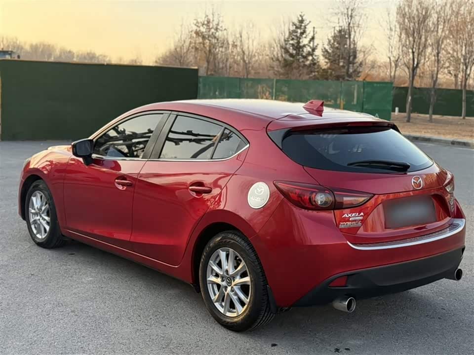 Mazda 3 Angkesaila