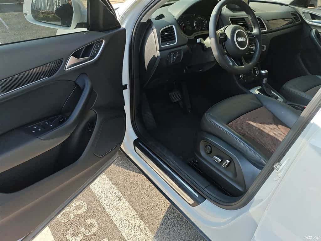 Audi Q3, 2018 12