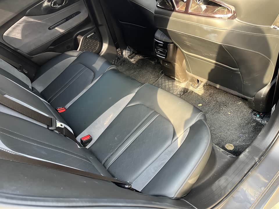 Trumpchi Shadow Leopard