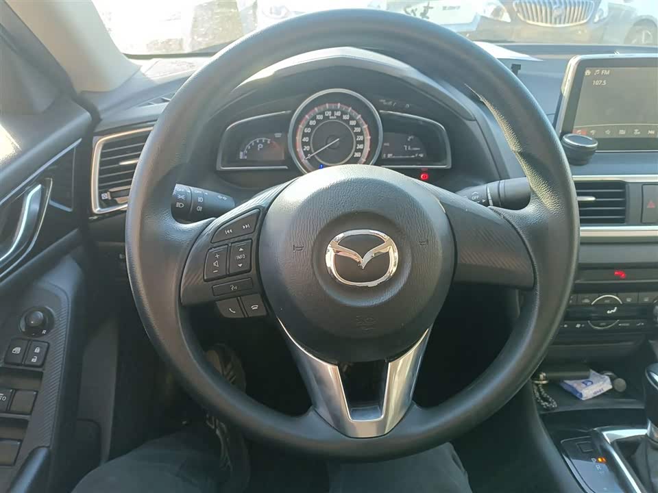 Mazda 3 Angkesaila