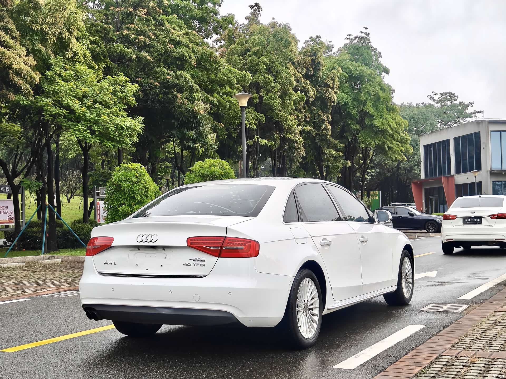 Audi A4L, 2016 все фото
