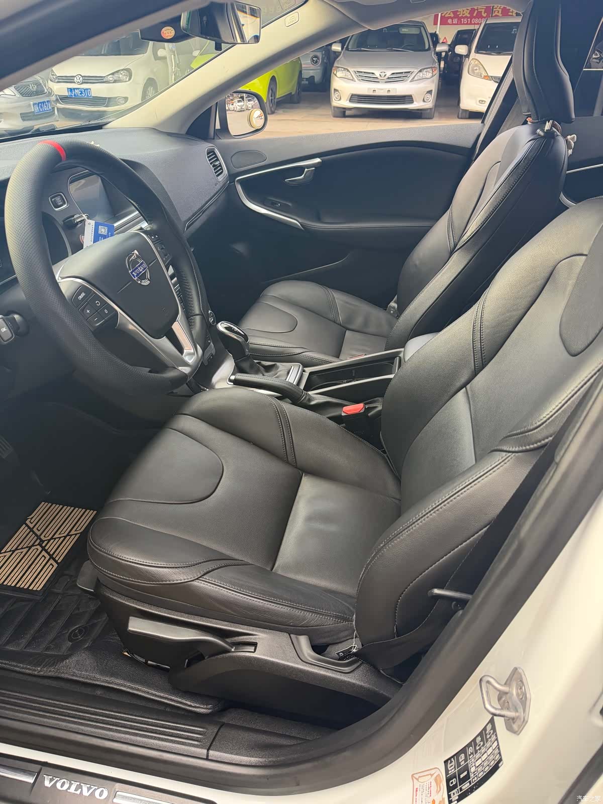 Volvo V40, 2014 6