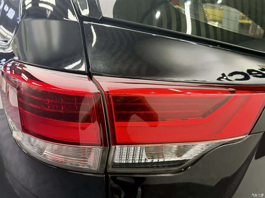 Toyota Highlander, 2018 все фото