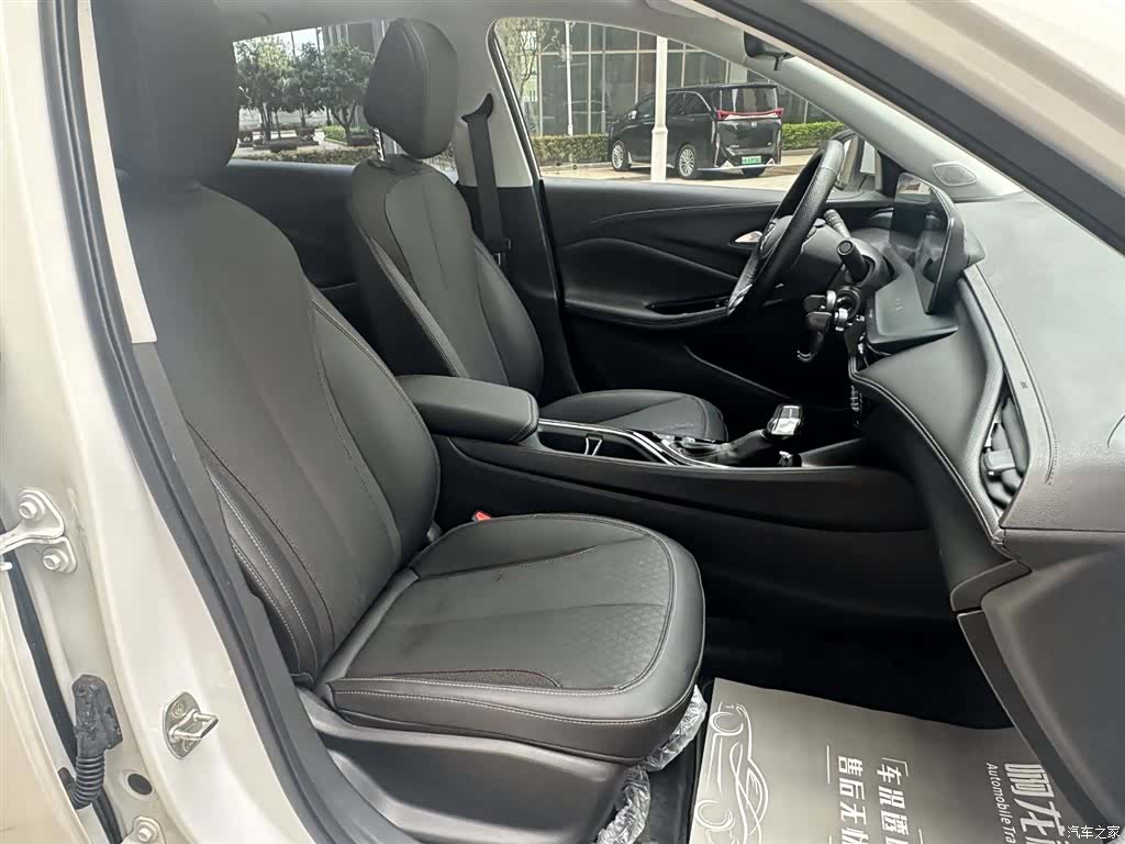Buick Verano, 2025 22