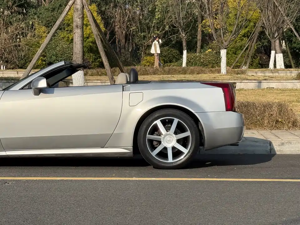 Cadillac XLR
