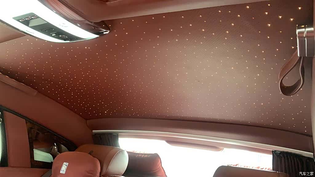 Rolls-Royce Phantom, 2015 все фото