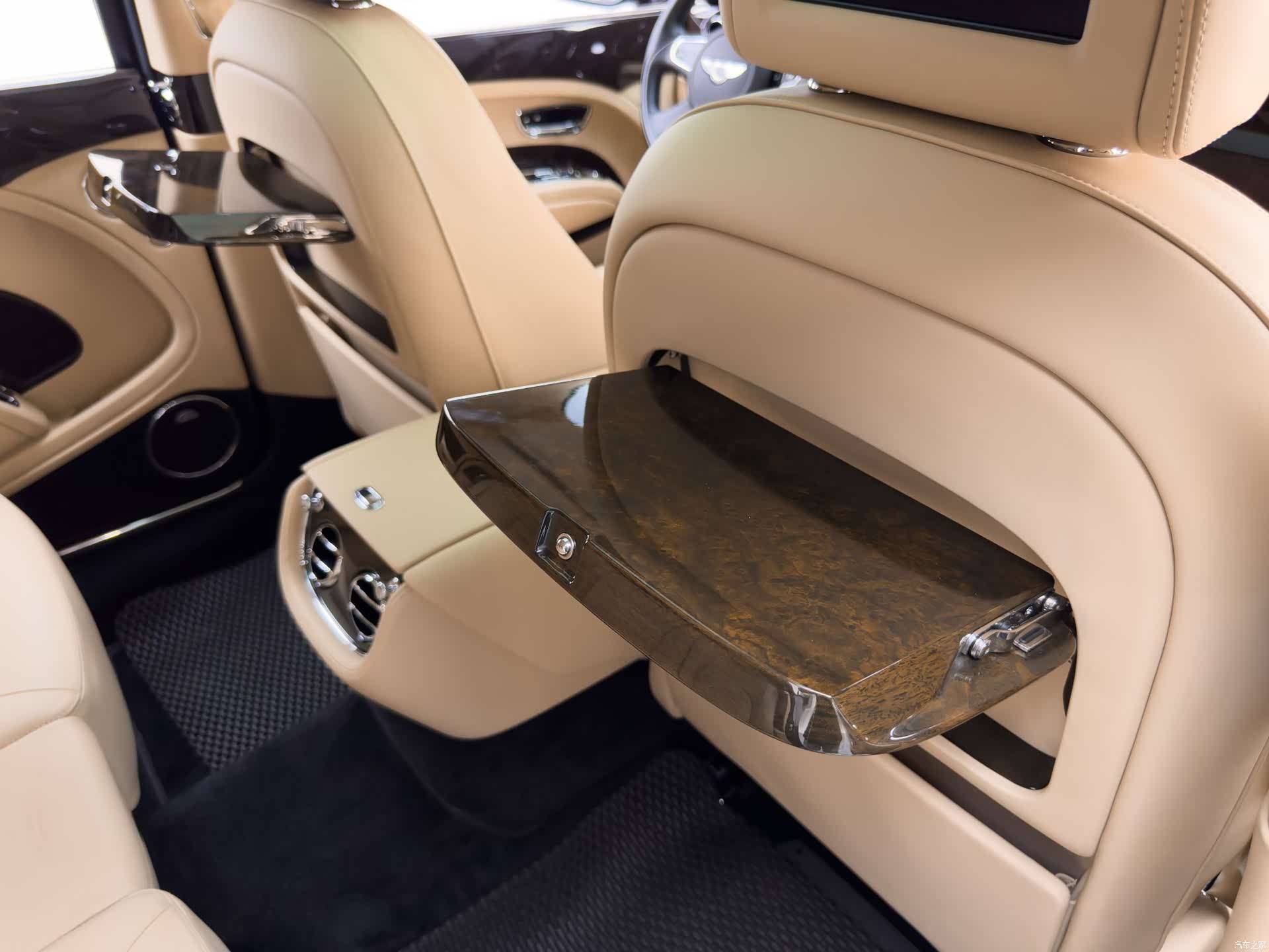 Bentley Mulsanne, 2014 30