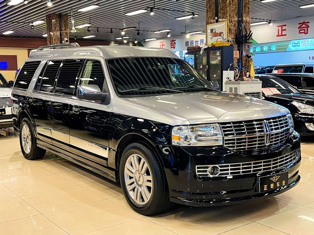 Lincoln Navigator