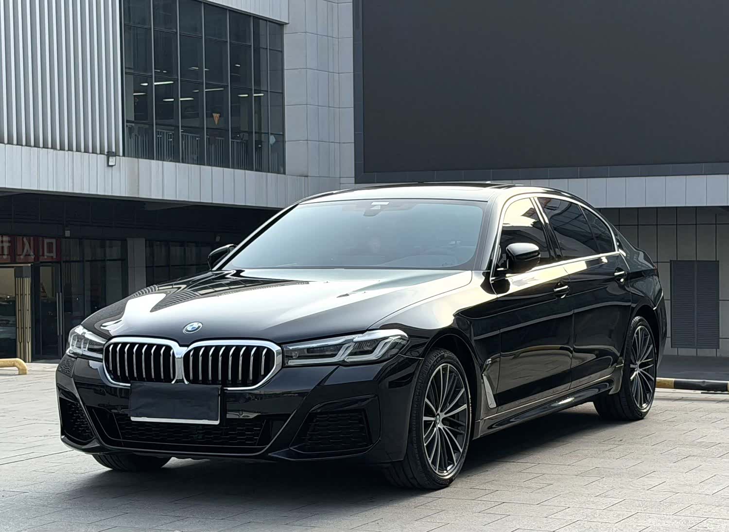 BMW 5 Series, 2021 1