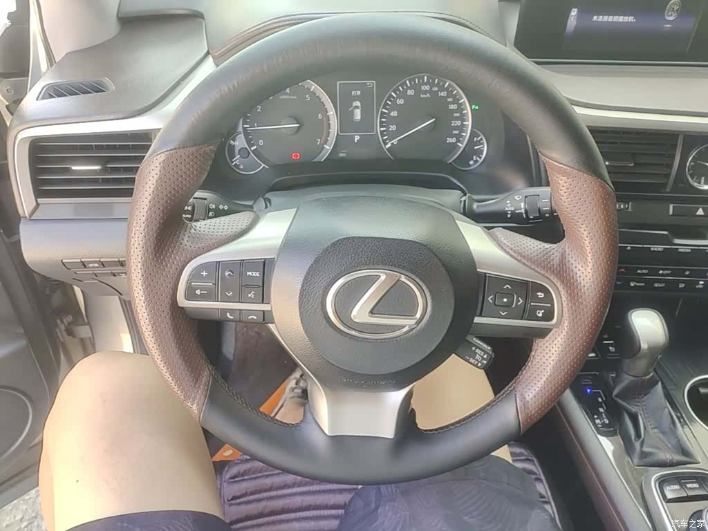 Lexus RX, 2017 11