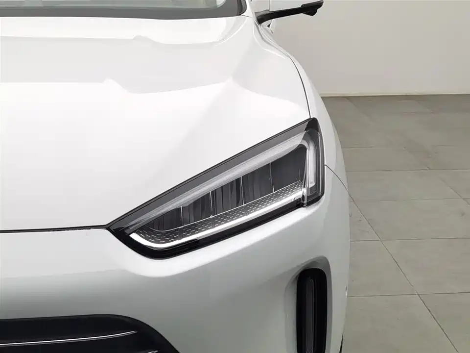 AITO Ask the world M5